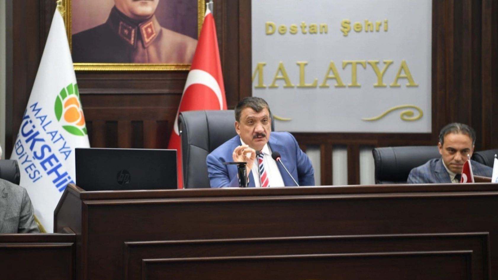 Gürkan: 'Alınan yanlış kararlar bugün karşımıza büyük bir yıkım olarak çıkmakta'