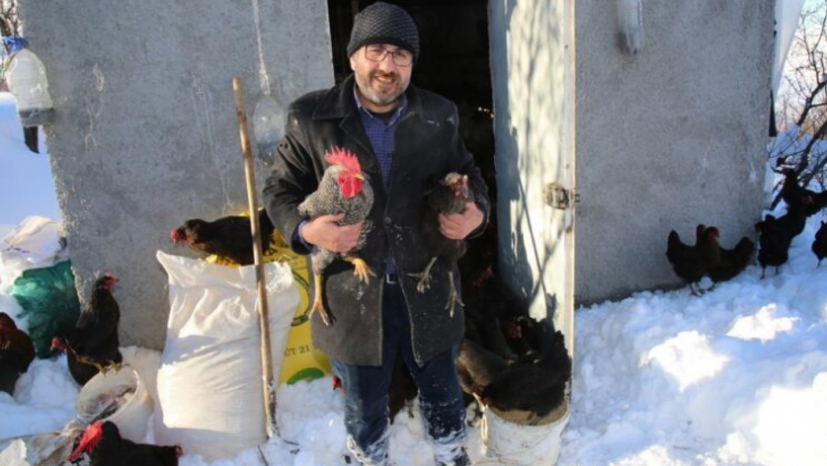Battalgazi'de 'tavukları' telef olmaktan ekipler kurtardı
