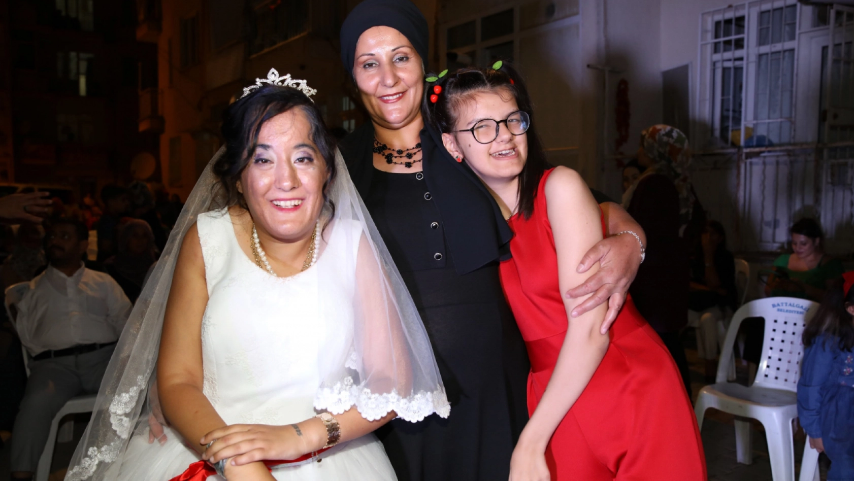 'Battalgazi'de Yaz Akşamları' programında özel bir düğün gerçekleşti