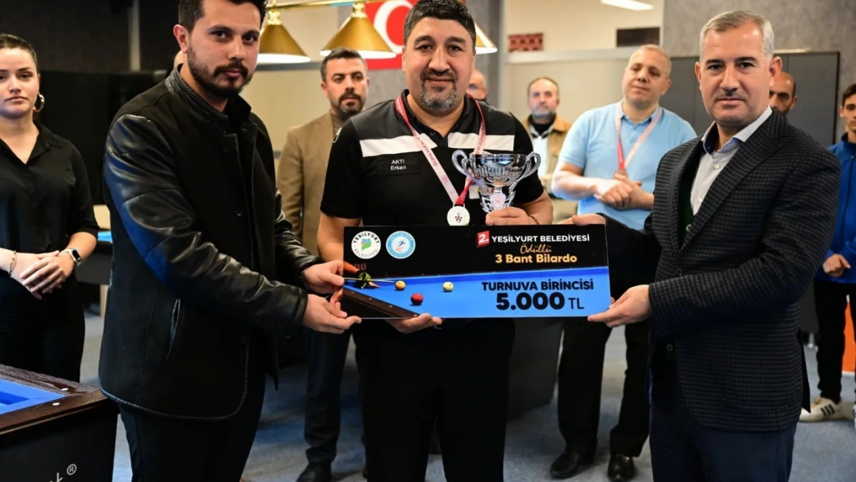 Bilardo Turnuvasında ödüller dağıtıldı