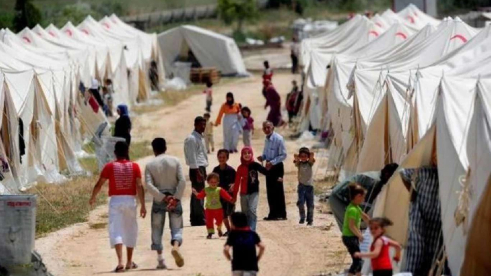 BM: Türkiye'den haftada 800 Suriyeli ülkesine dönüyor