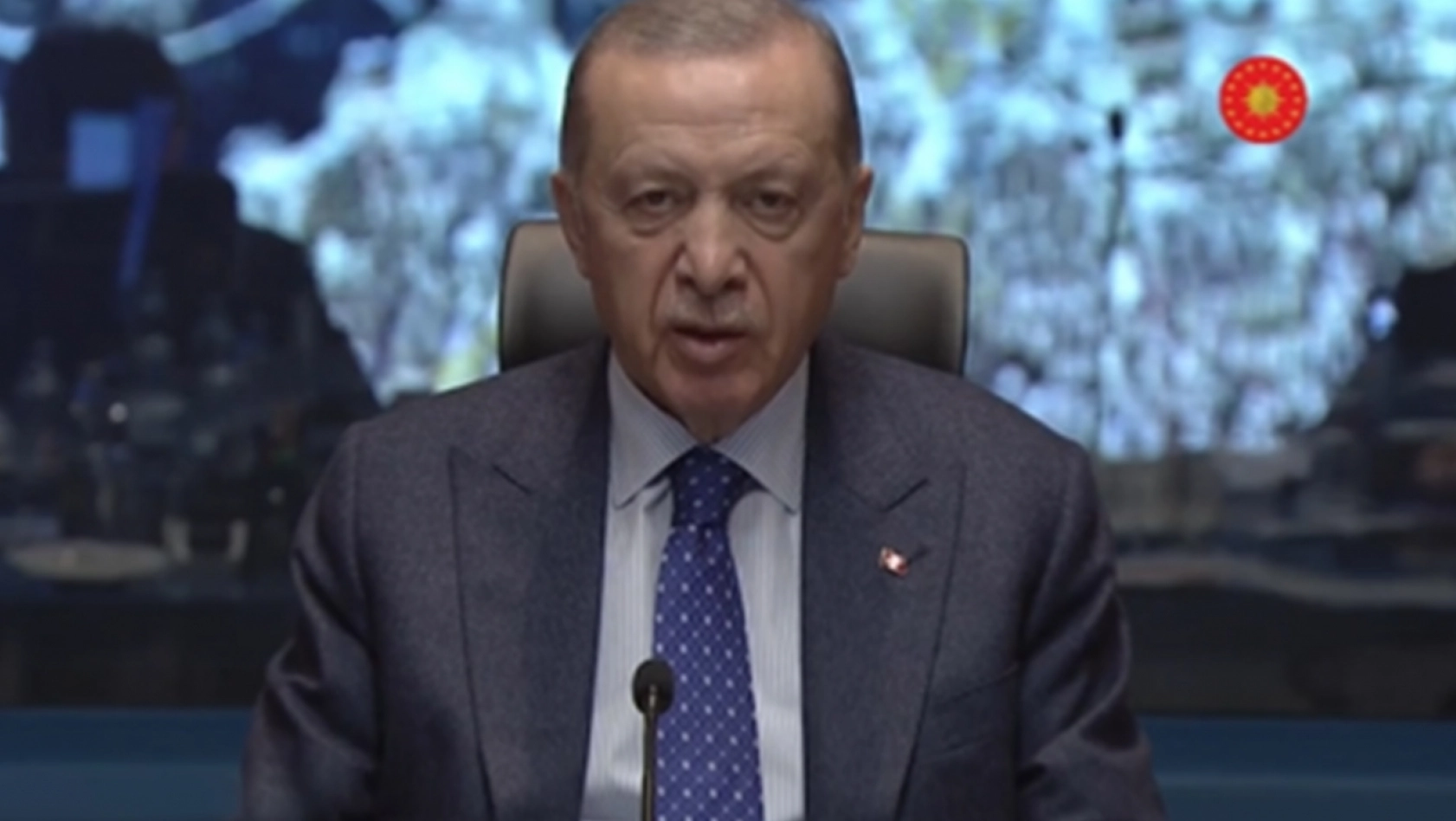 Cumhurbaşkanı Erdoğan: 10 ilde 3 aylık olağanüstü hal ilan edildi