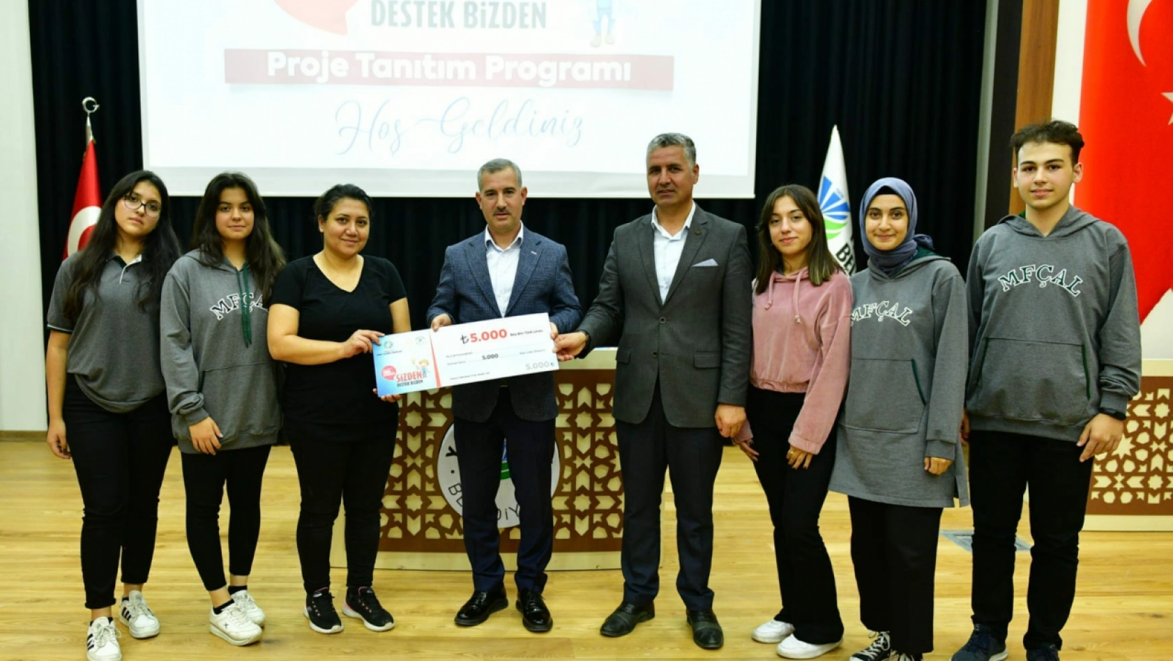 'Genç Çalışma Grupları' projesinin ödülleri dağıtıldı