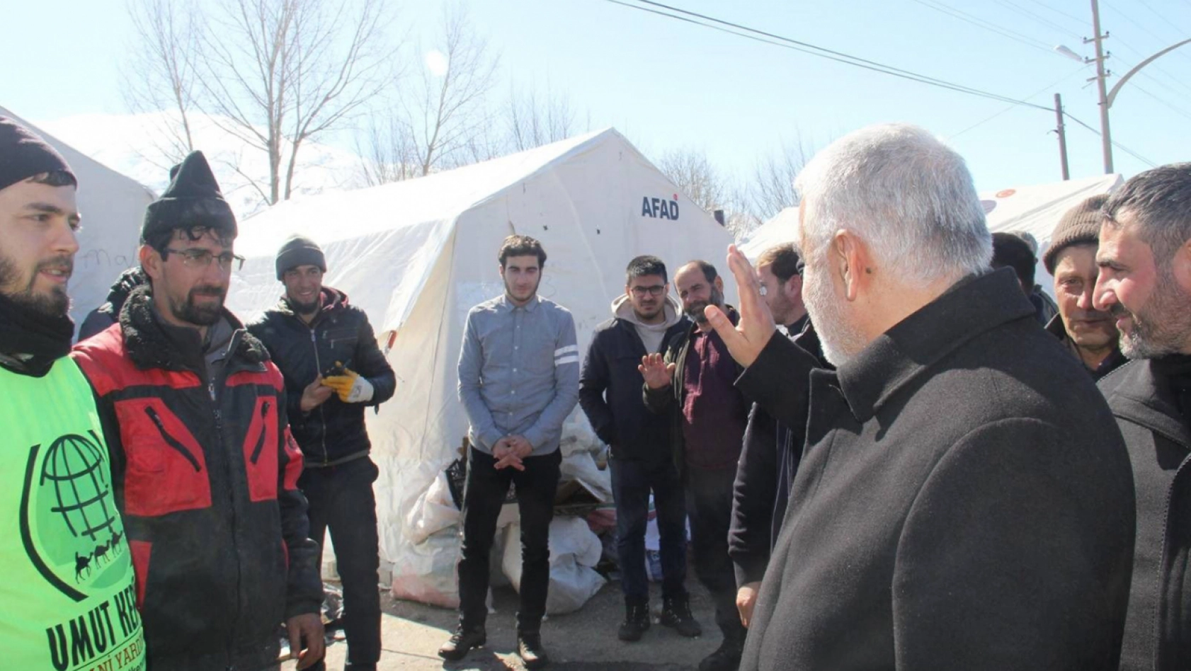 HÜDA PAR Genel Başkanı Yapıcıoğlu, Malatya'da depremzedelerle bir araya geldi