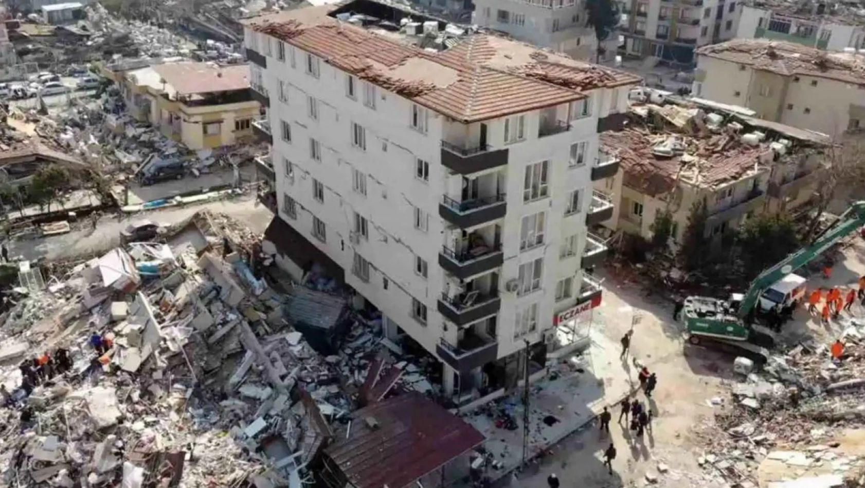 Kahramanmaraş merkezli depremlerde can kaybı 47 bin 975 oldu