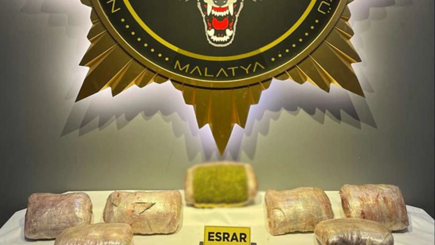 Malatya'da 14 kilogram uyuşturucu madde ele geçirildi