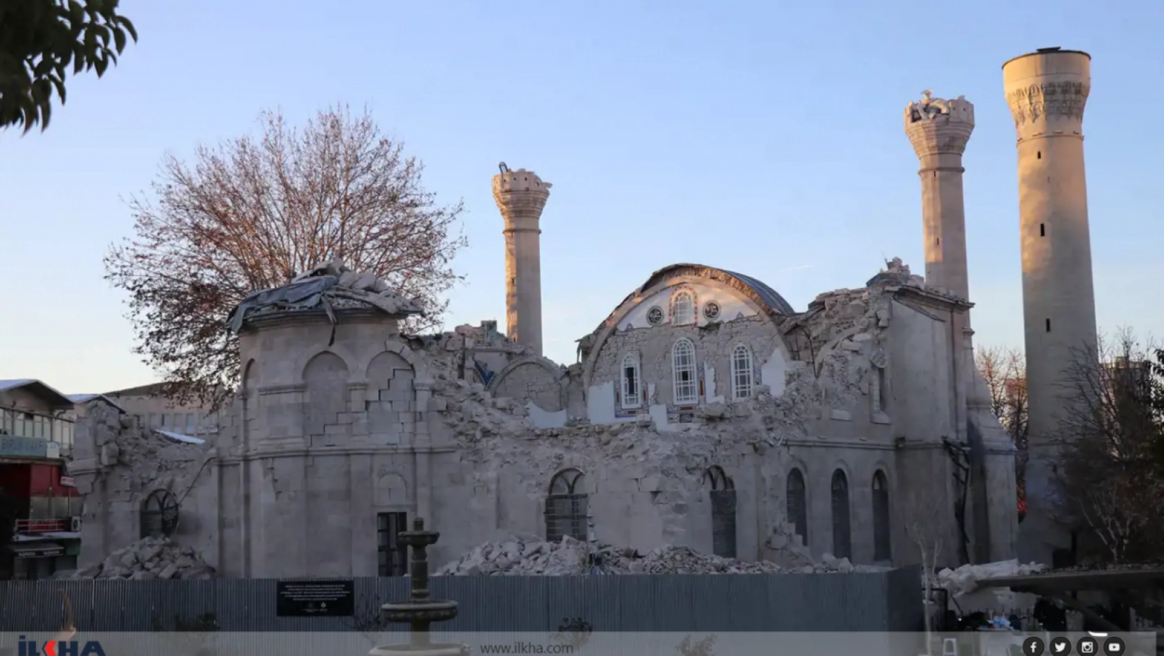 Malatya'da 25 Camii ve 5 Kur'an kursu yıkılırken 3 din görevlisi vefat etti