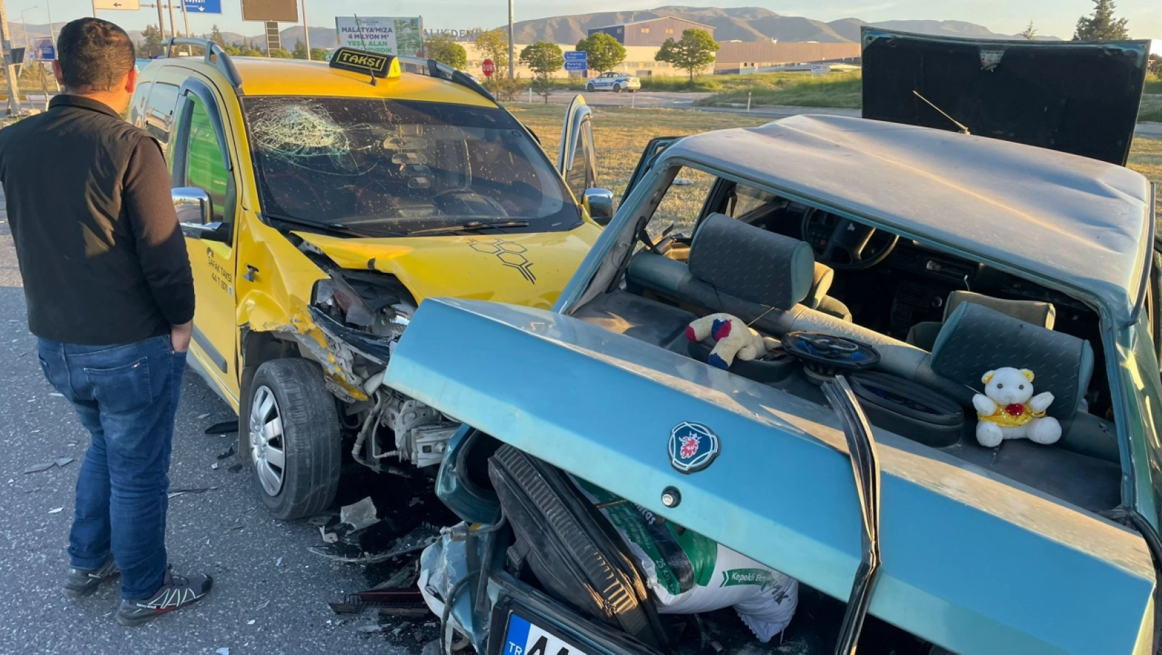 Malatya'da 3 araçlı zincirleme kaza: 5 yaralı