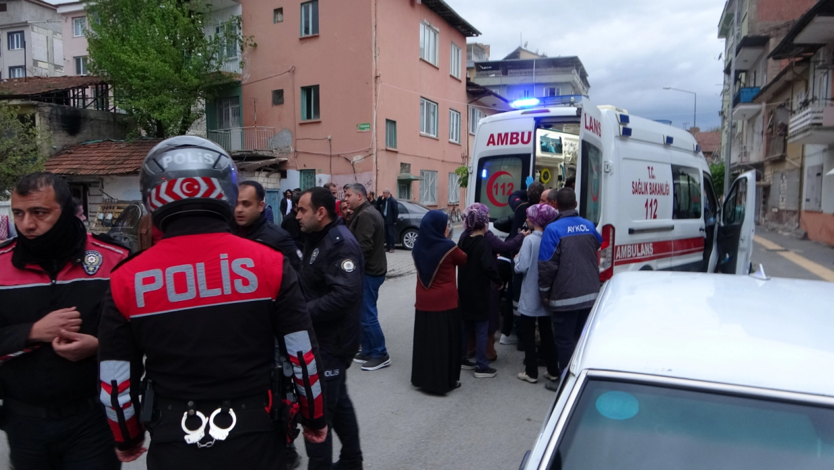 Malatya'da akrabalar arasında silahlı bıçaklı kavga
