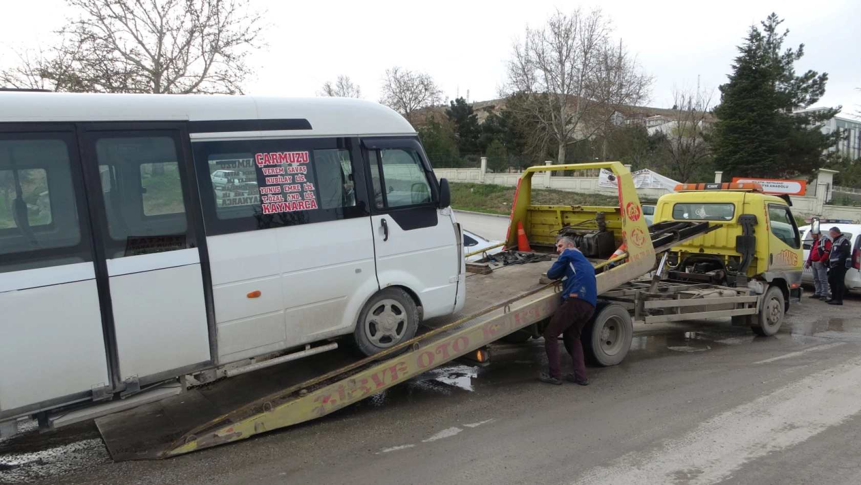 Malatya'da iki minibüs çarpıştı: 1 yaralı