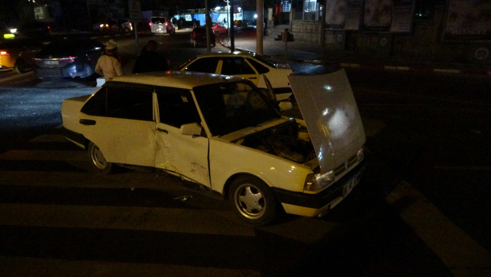Malatya'da iki otomobil çarpıştı: 2 yaralı
