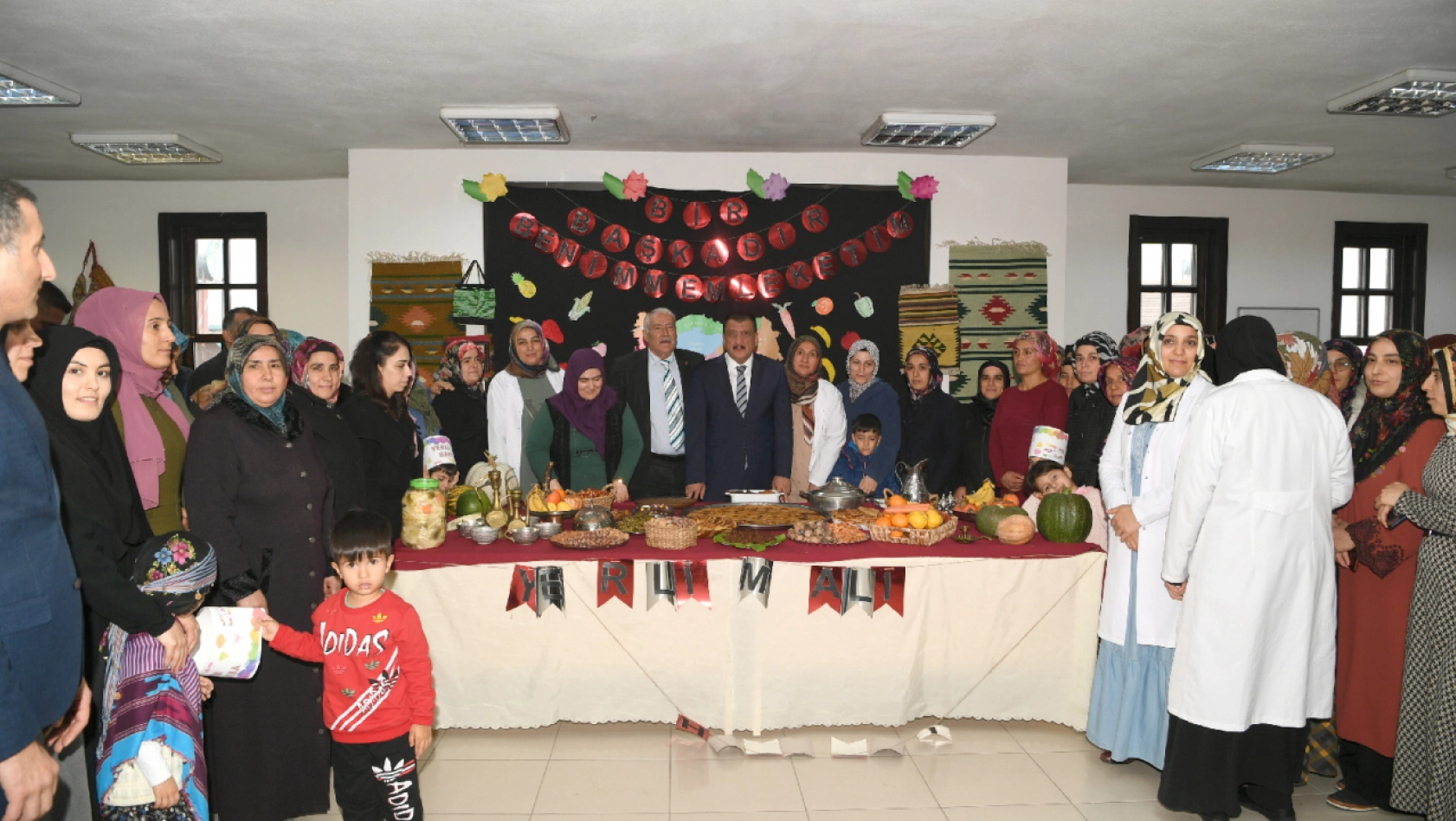 Malatya'da Tutum, Yatırım ve Türk Malları Haftası programı düzenlendi