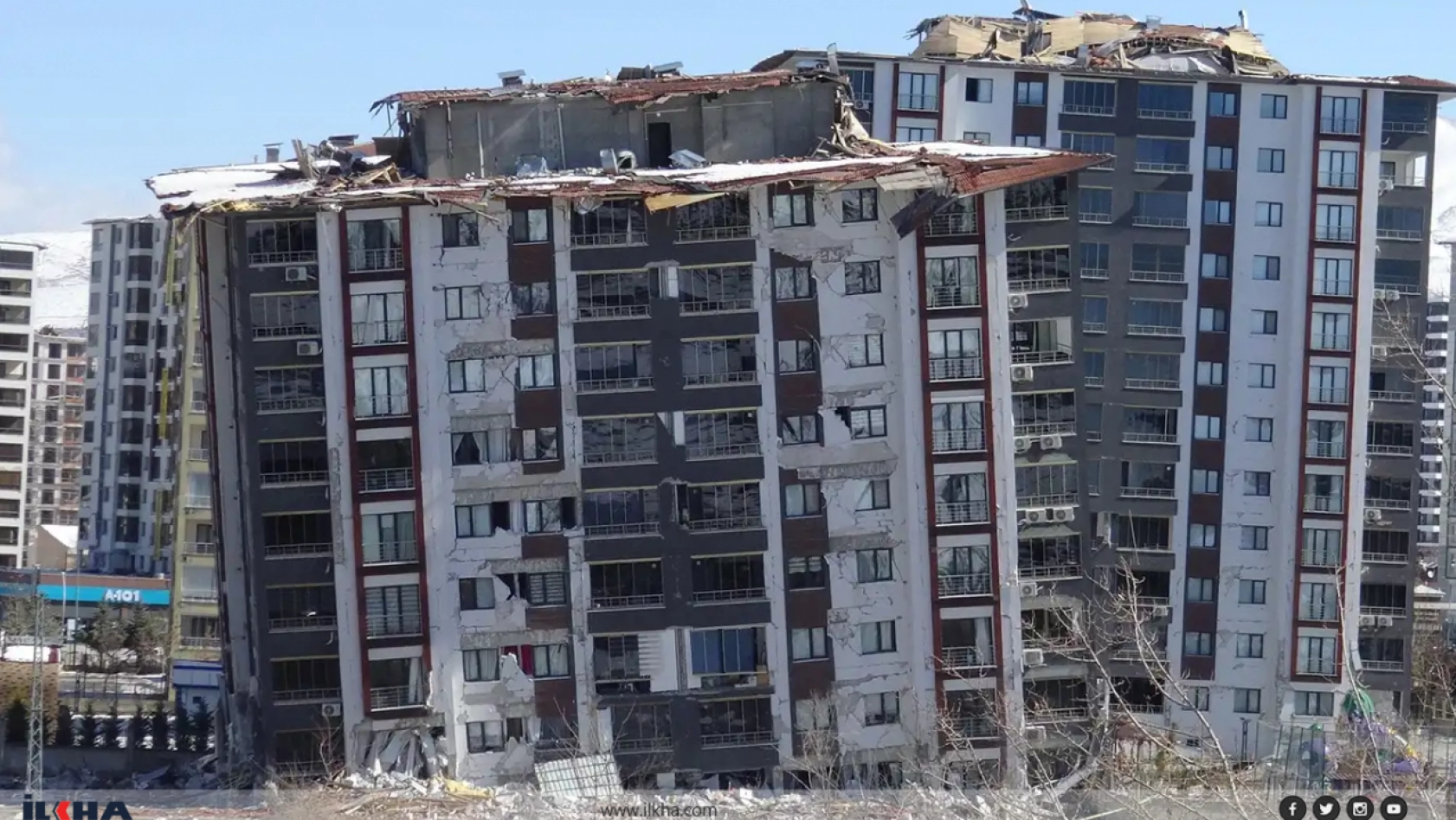 Malatya'da yeni yapılan binaların bir kısmı yıkılırken, bir çoğu da ağır hasar gördü