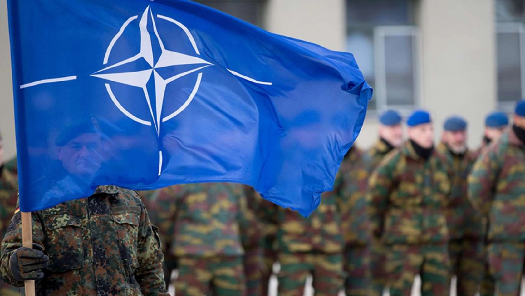 NATO üyesi ülkelerin savunma bakanları acil toplanacak