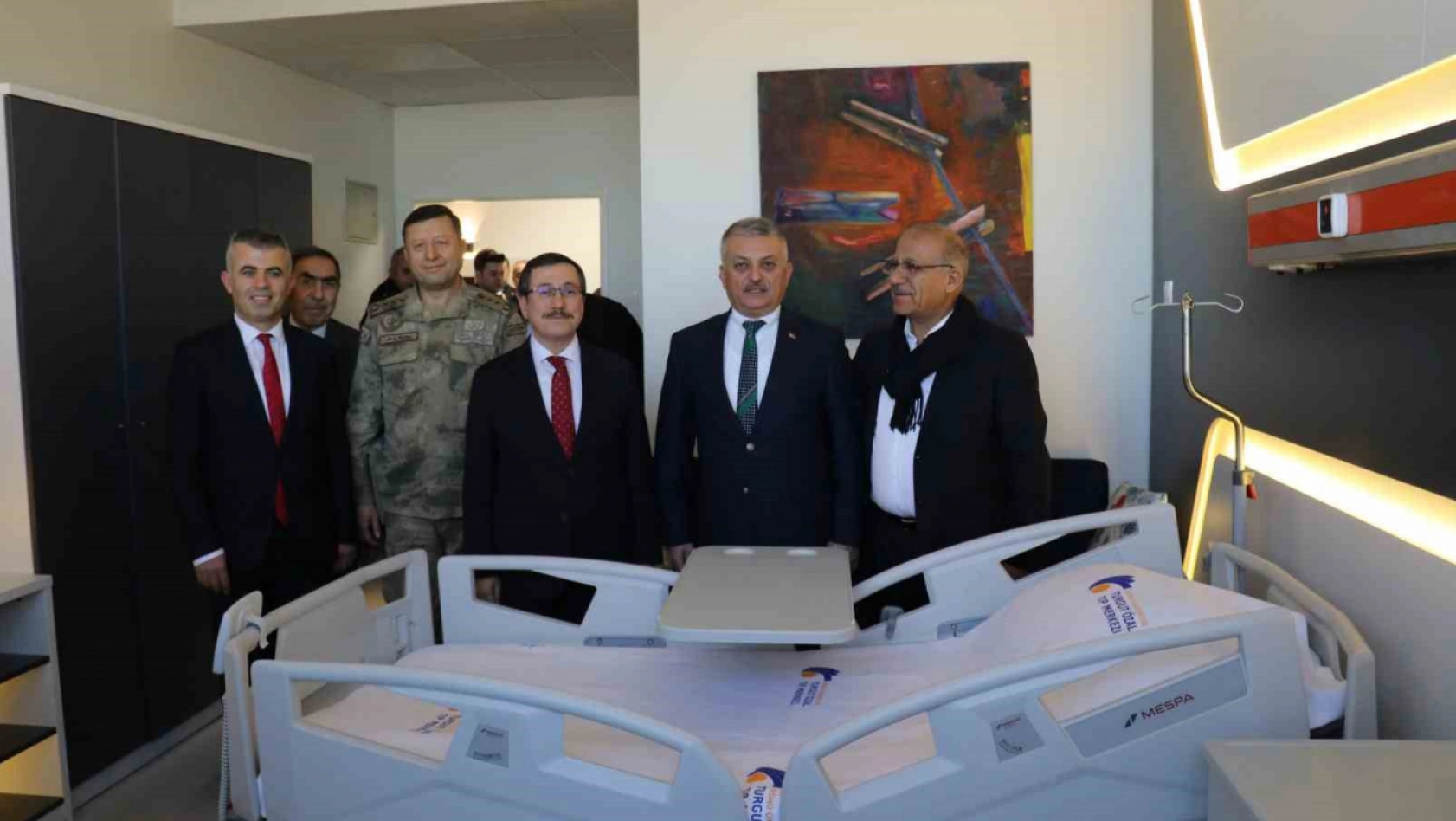 Turgut Özal Tıp Merkezi 'Uluslararası Hasta Servisi' yeni yüzü ile hizmete açıldı