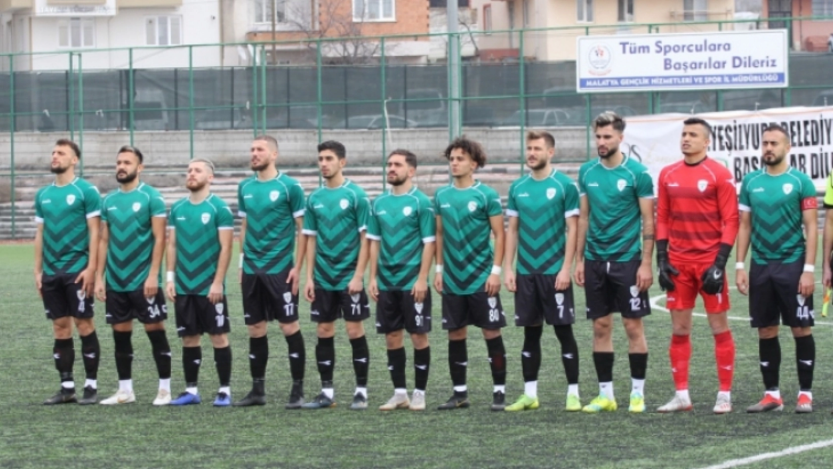 Yeşilyurt Belediyespor, İskenerunspor A.Ş'a  2-0 yenildi