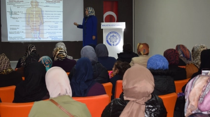 Malatya'da 'Obezite ile Mücadele' Konferansı Düzenlendi
