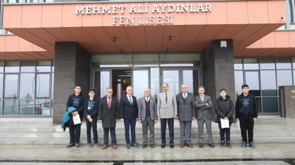 Mehmet Ali Aydınlar Fen Lisesi'nde söyleşi programı düzenlendi