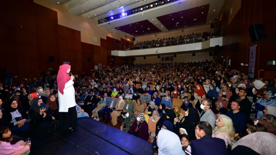 'Ailede Huzur Nasıl Sağlanır?' konferansı düzenlendi
