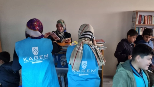 Malatya'da kütüphane açarak gönül bağı oluşturdular