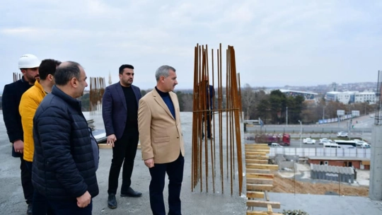 Başkan Çınar, Yeşilyurt Belediyesi Yeni Hizmet Binasını inceledi