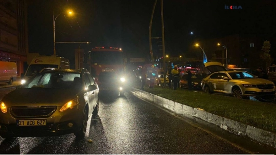 Malatya'da trafik kazaları ile araç yangını