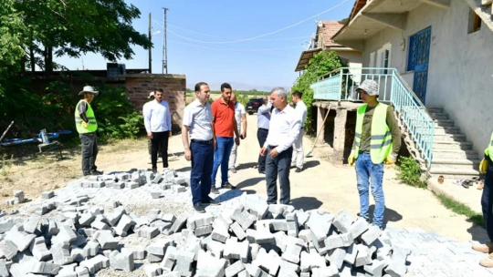 Başkan Çınar, Sütlüce Mahallesindeki Yatırımlarını İnceledi