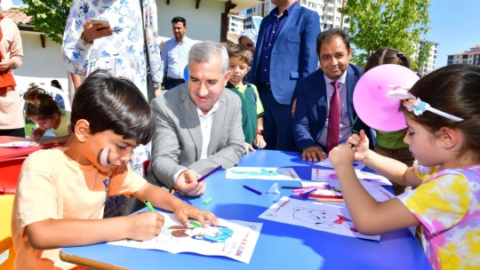 Yeşilyurt Belediyesi'nden 'Öğrenmeye Hoşgeldin' Projesi