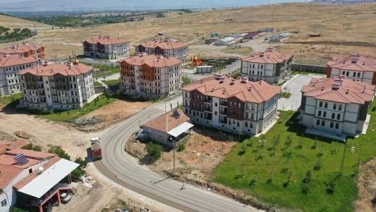 Melekbaba Mahallesine Yeni Yollar Açılıyor