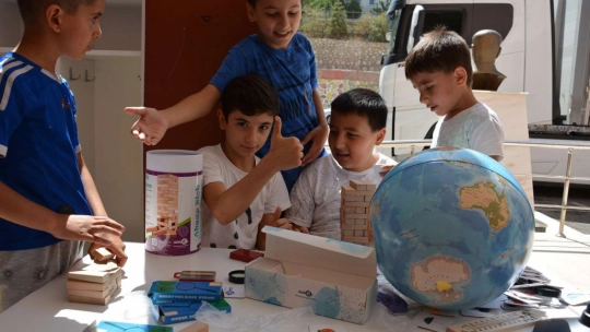 Ankara'dan Malatya'ya 2 tır okul materyali gönderildi