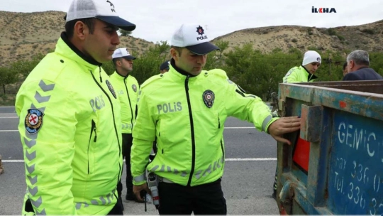 Malatya'da 'Yayalar için 5 adımda güvenli trafik' tanıtımı