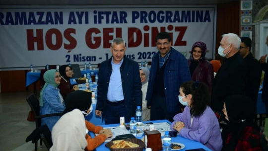 Başkan Çınar, Üniversite Öğrencileriyle İftarda buluştu