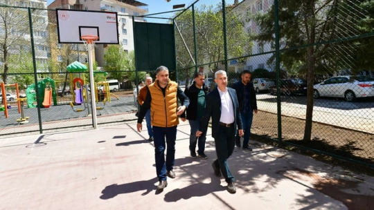 Çukurdere Çocuk Parkında Yenileme Çalışması yapılıyor