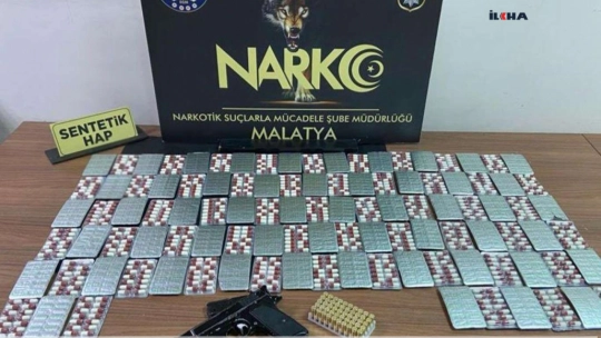 Malatya'da 17 bin yeşil reçeteye tabi hap ele geçirildi