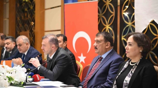 Kandemir: 'Malatya en kısa sürede ayağa kalkacak'