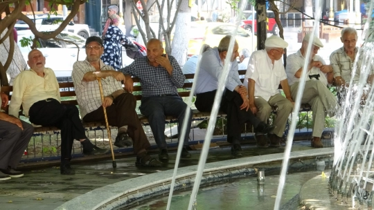 Deprem bölgesi Malatya'da sıcak hava etkili oluyor