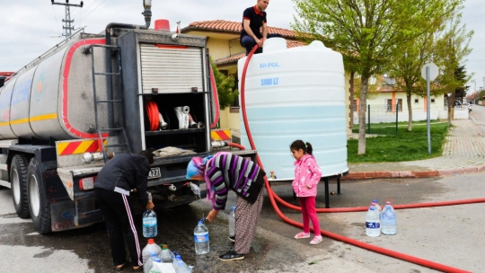 Malatya'da vatandaşların ihtiyacı tankerlerle karşılanıyor