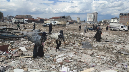 Hurdacıların tehlikeli ekmek parası mücadelesi