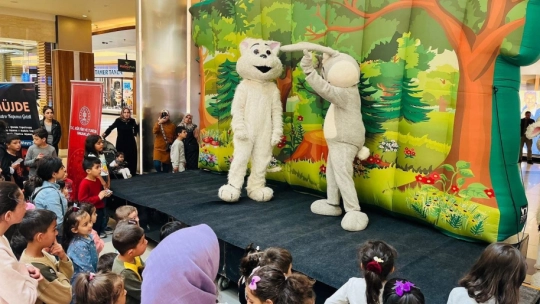 Malatya Park AVM depremzede çocukları unutmuyor