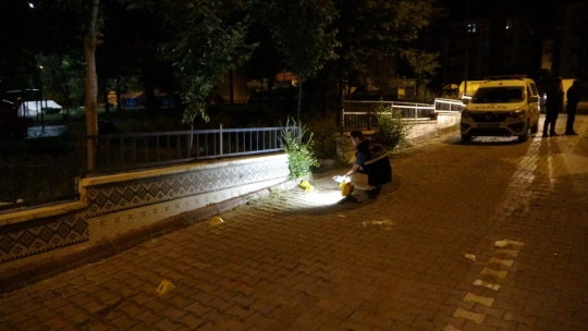 Tartıştığı şahısların üzerine kurşun yağdırdı: 3 yaralı