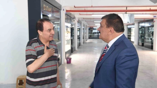 Başkan Gürkan Yeni Kuyumcular Çarşısında incelemelerde bulundu