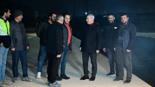 Çınar, gece mesaisi yapan personeli yalnız bırakmadı