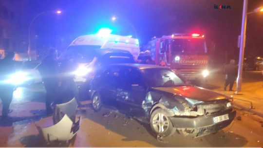 Malatya'da 2 aracın karıştığı kazada bir kişi yaralandı