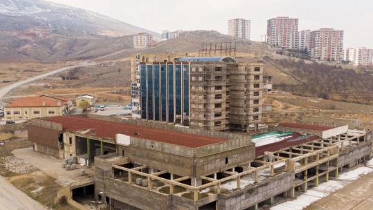 Yimpaş Binasında Çalışmalar Devam Ediyor