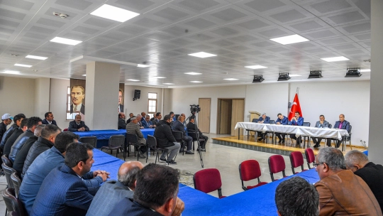 Başkan Gürkan, Doğanyol'da Muhtarlarla Buluştu