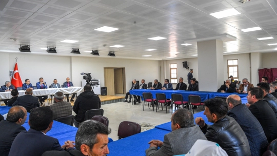 Başkan Gürkan, Doğanyol'da Muhtarlarla Buluştu