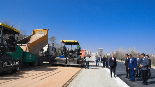 Başkan Gürkan, Asfalt çalışmalarını yerinde inceledi