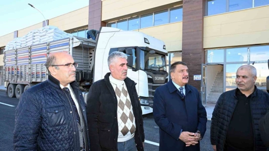 Gürkan, Yeni Buğday Pazarında incelemelerde bulundu