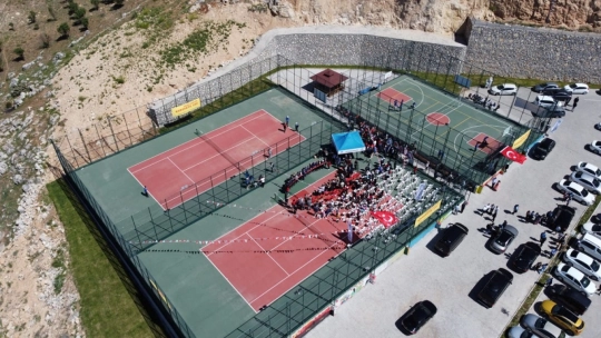 Spor Sahaları Törenle Hizmete Açıldı