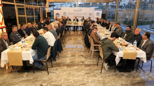 Başkan Güder, AK Parti İlçe Teşkilatıyla İftarda Buluştu